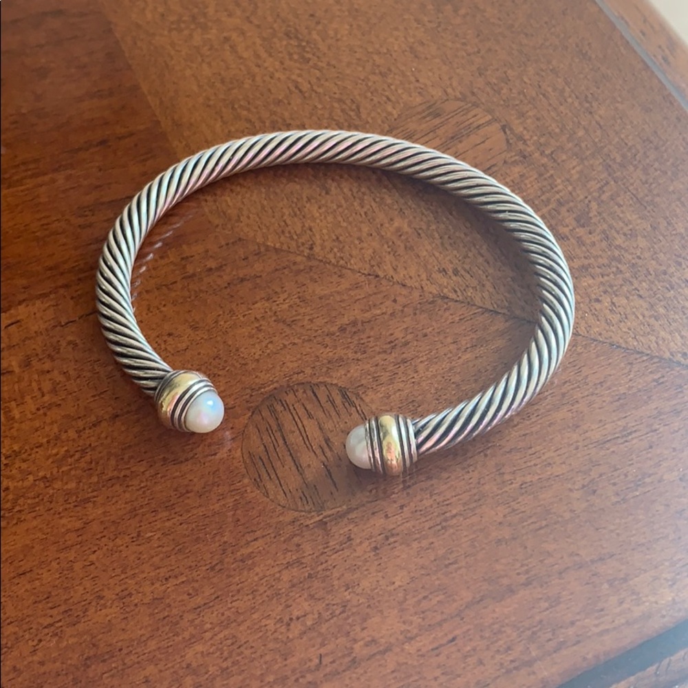 David Yurman Pearl Bangle ✨
